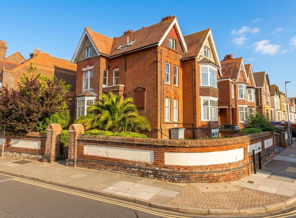 Main image of property: Festing Road, Southsea, PO4 0NG