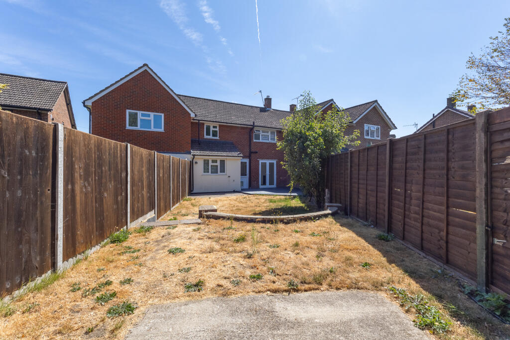 Main image of property: Sundridge Road, Kingfield, Woking, Surrey