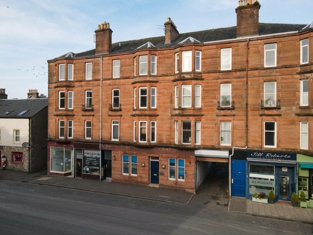 Main image of property: 104 West Princess Street, Flat 1/2, Helensburgh 884 8XD