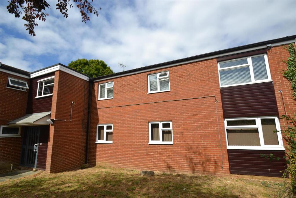 Main image of property: Torquay Crescent, Stevenage, Hertfordshire, SG1