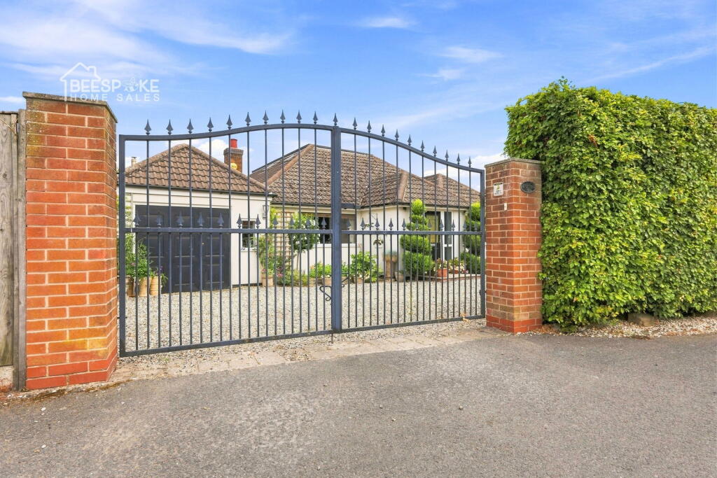 Main image of property: Tippings Lane, Farnsfield