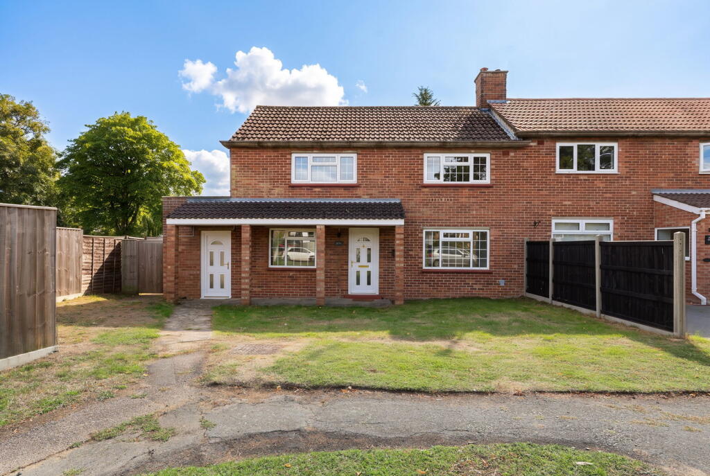Main image of property: Presses Close, Bluntisham, Huntingdon, PE28 3LX