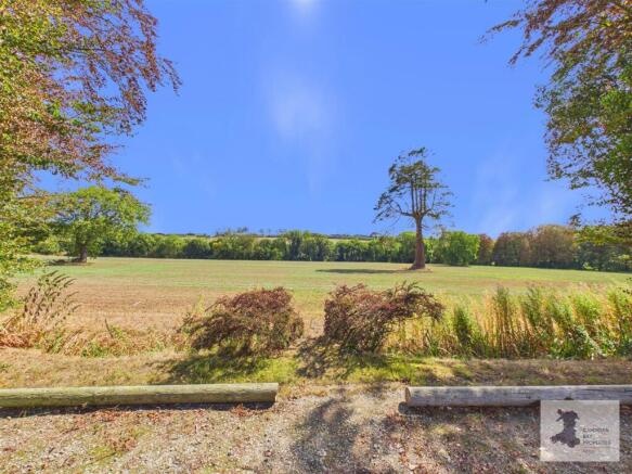 View to front (field available by separate negotia
