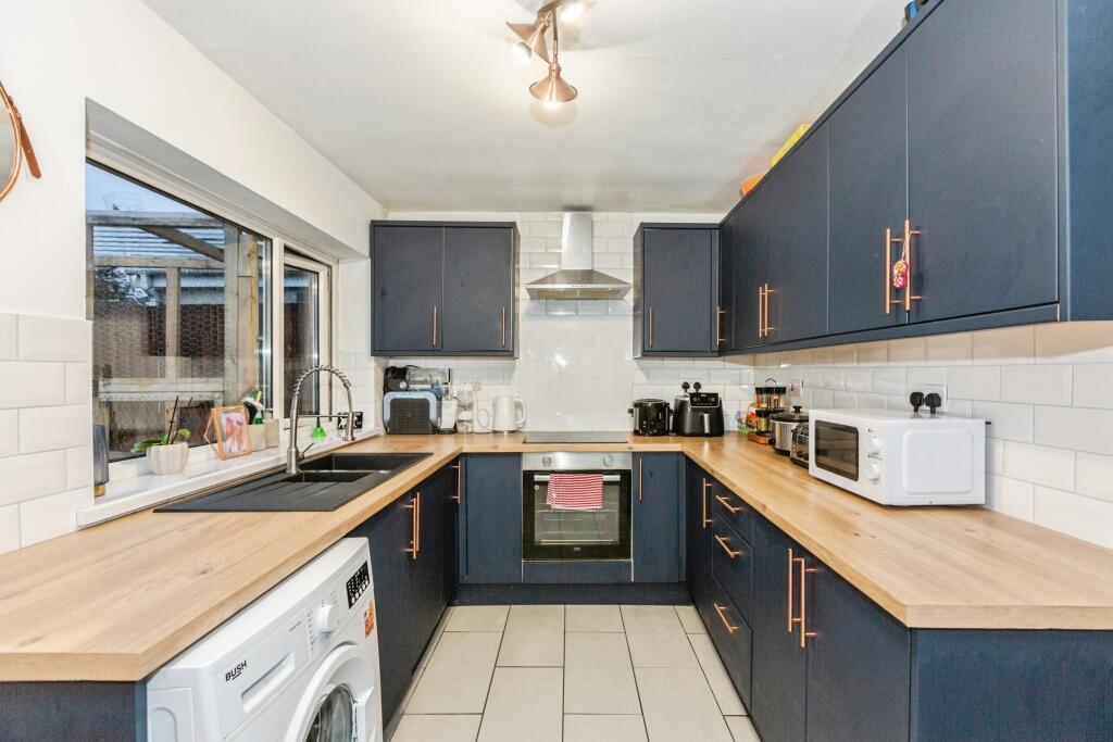 Main image of property: Carmarthen Road, Swansea, SA5