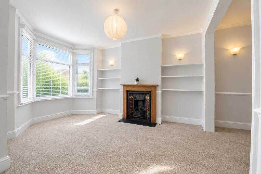 Main image of property: Park Road, London, N2