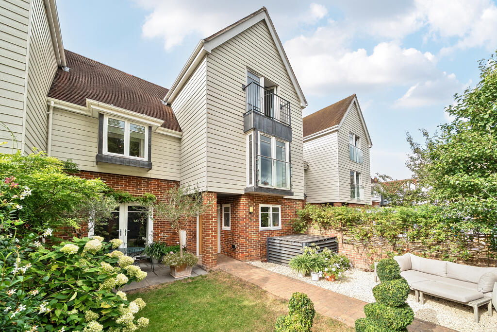 Main image of property: Draymans Lane, Marlow, SL7