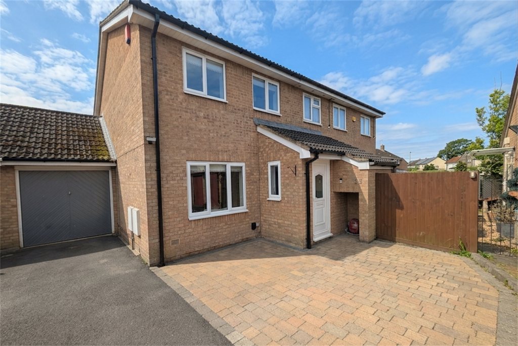 Main image of property: Maybush