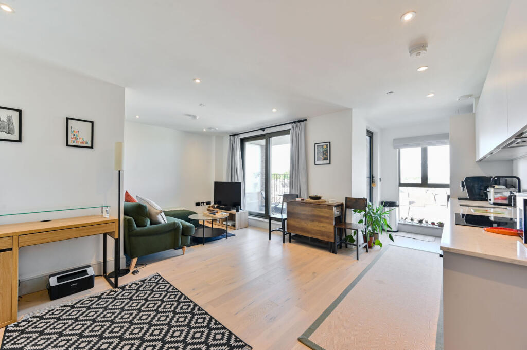 Main image of property: Station Road, South Wimbledon, Colliers Wood, SW19