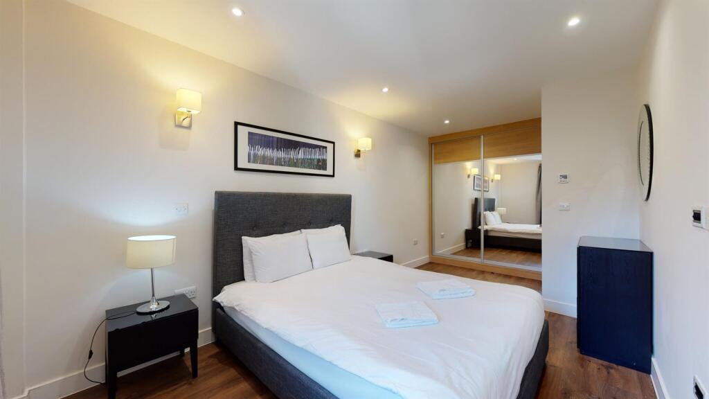 Main image of property: 80 Back Church Lane, Twyne House Apartments, London