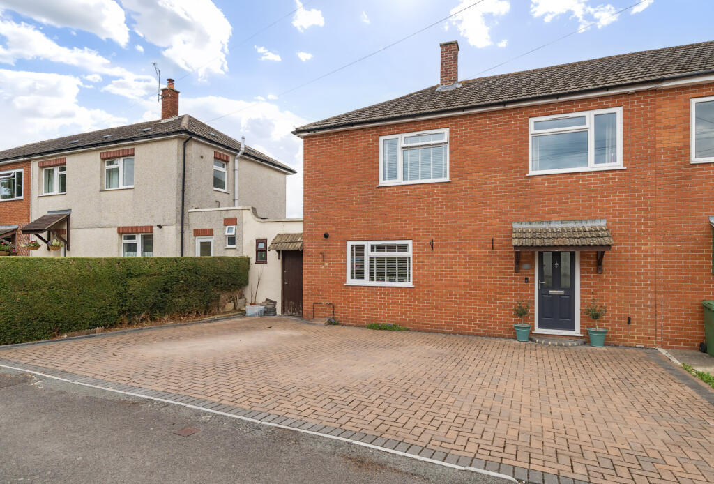 Main image of property: Hillcrest Road, Stroud, Gloucestershire, GL5
