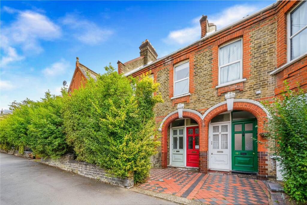 Main image of property: Theydon Street, Walthamstow, London, E17