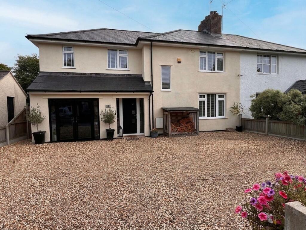 Main image of property: 3 Trewen Road, Caerwent, Caldicot NP26 5PA