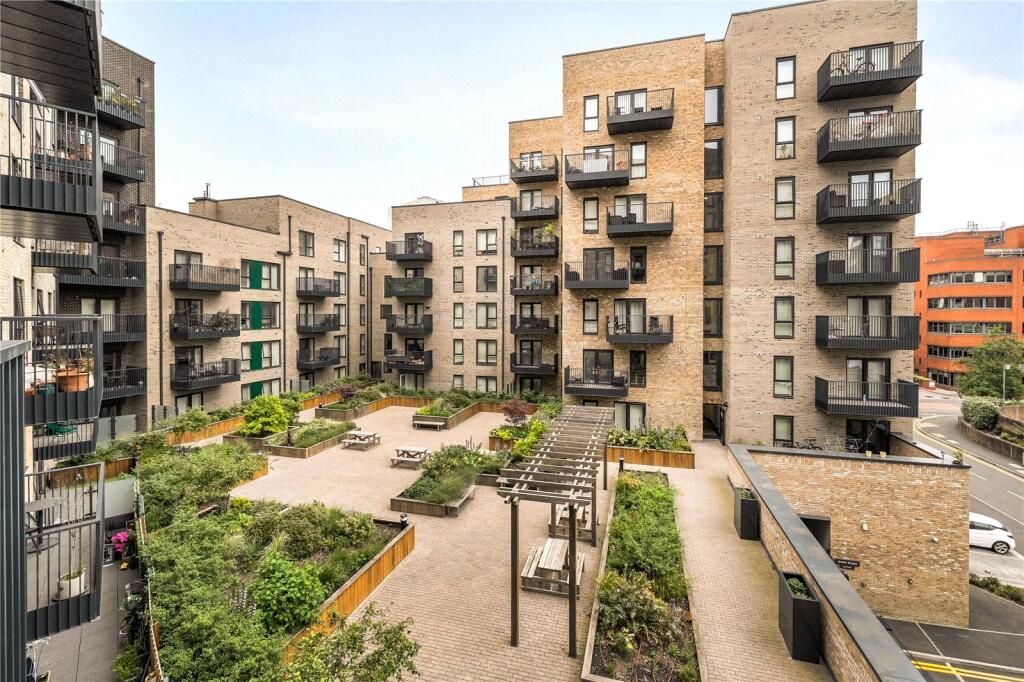 Main image of property: Market Street, Bracknell, Berkshire