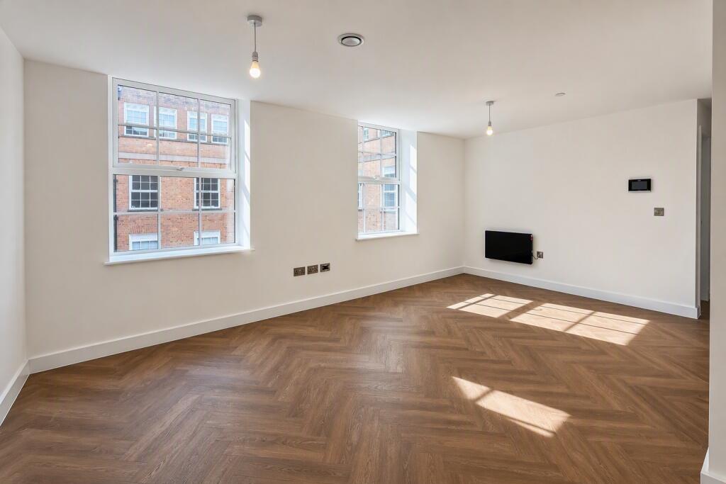 Main image of property: Fountain Court, Steelhouse Lane, Birmingham, West Midlands, B4