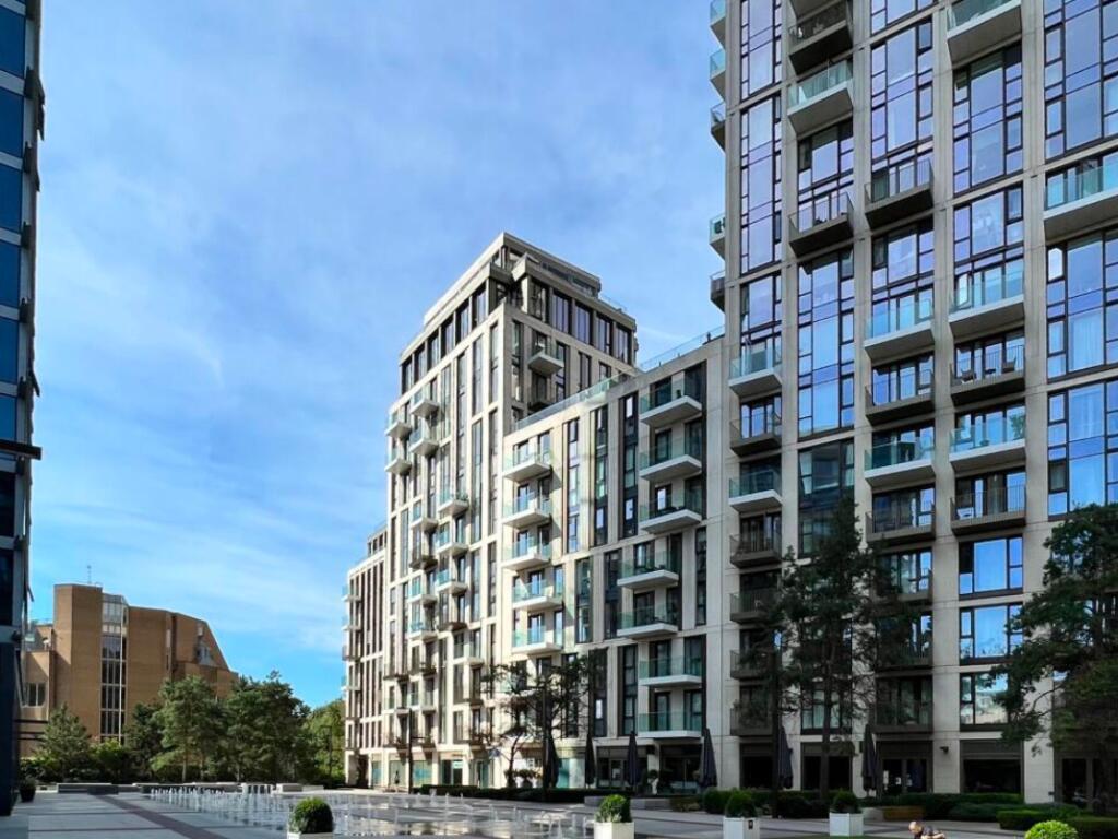 Main image of property: Carpark, London Dock, E1W, London