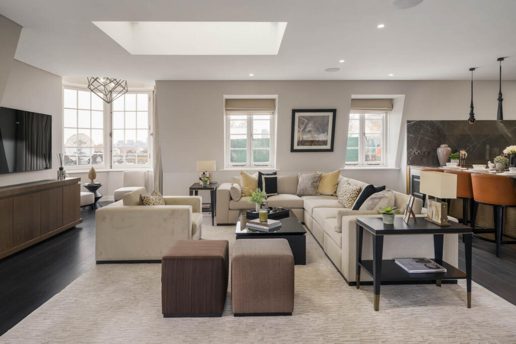Main image of property: Charles Street, Mayfair, W1J