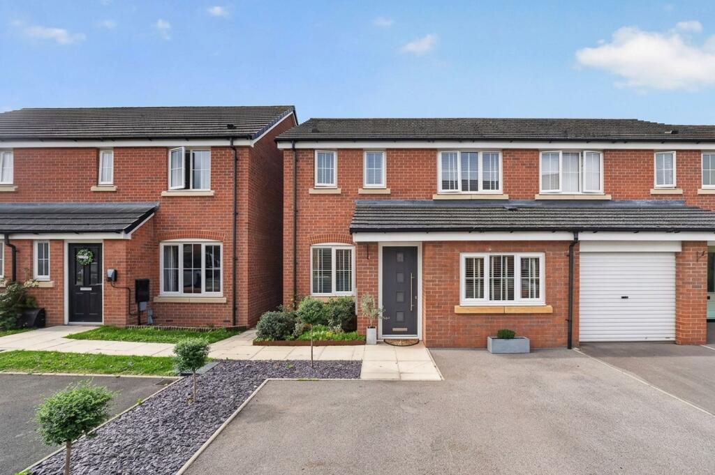 Main image of property: Cozens Street, Wellesbourne, CV35