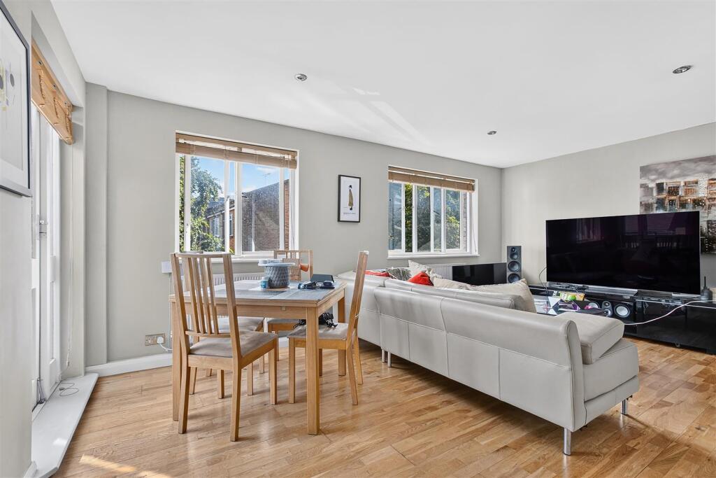 Main image of property: Porter Street, London Bridge SE1