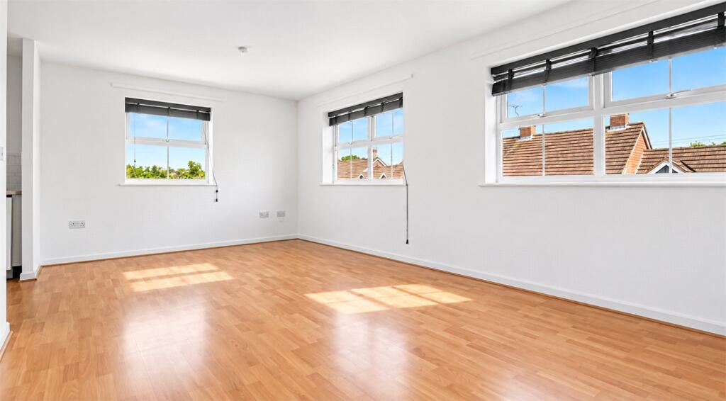 Main image of property: 55 Ratcliffe Avenue, Kings Norton, Birmingham, West Midlands, B30