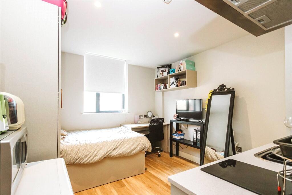 Main image of property: Grove Road, Weston-super-Mare, North Somerset, BS23