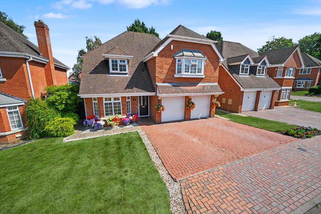 Main image of property: Chatsworth Gardens, Tettenhall, Wolverhampton, WV6