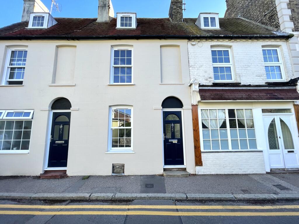 Main image of property: High Street, St. Peters