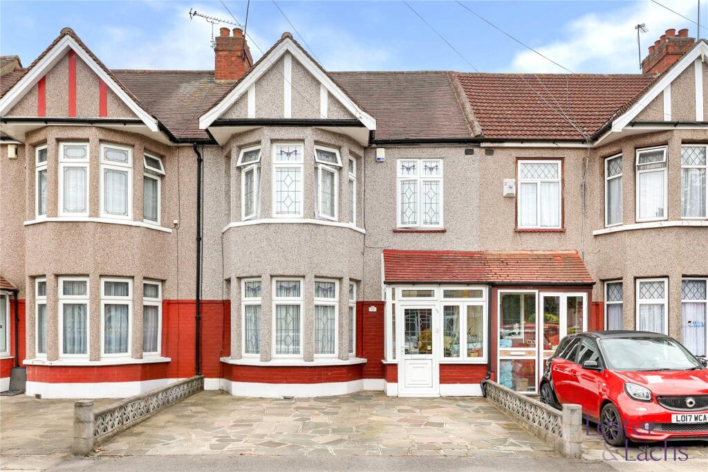 Main image of property: Collinwood Gardens, Clayhall, Ilford, Essex, IG5