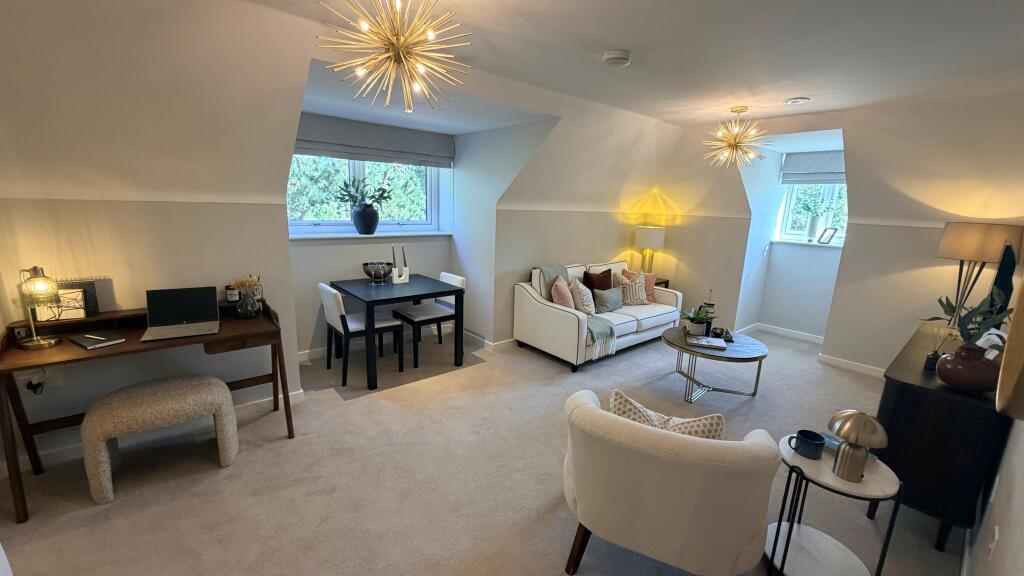 Main image of property: Northwich Road,
Tabley,
Knutsford,
WA16 0AW
