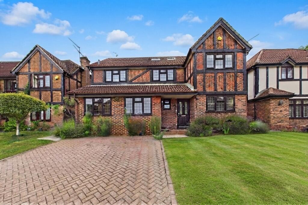 Main image of property: Uffcott Close, Lower Earley, Reading, Berkshire, RG6