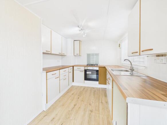 open plan kitchen/diner