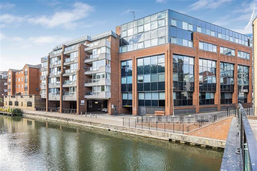 Main image of property: 101, Crane Wharf, Reading