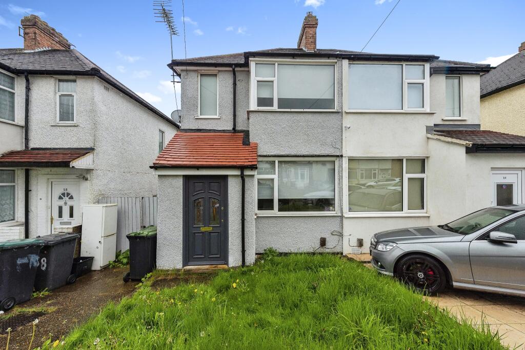 Main image of property: Third Avenue, LU3