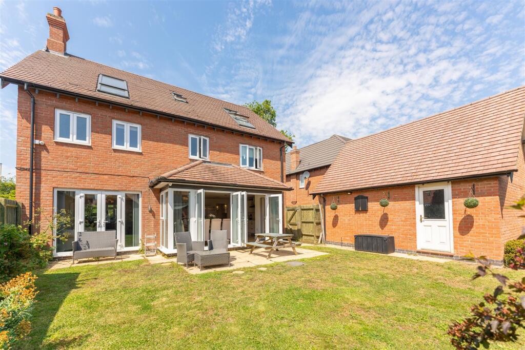Main image of property: Gloster Road, Lutterworth