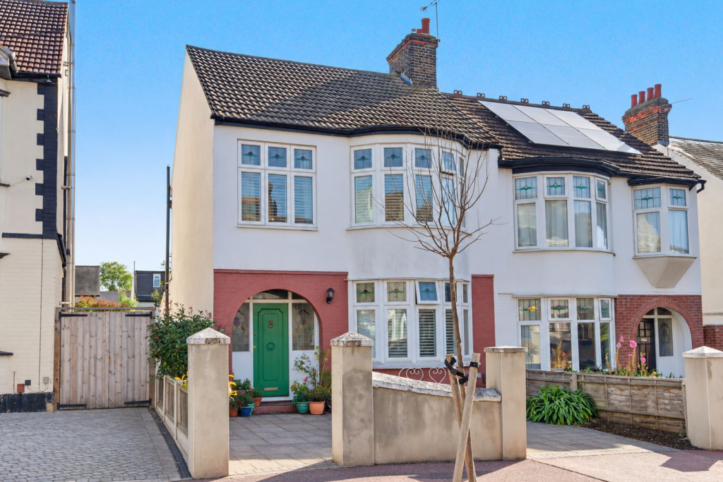 Main image of property: Leamington Road, Southend-on-Sea, SS1