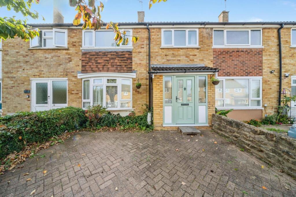 Main image of property: Essex Close, Bletchley, Milton Keynes, Buckinghamshire, MK3
