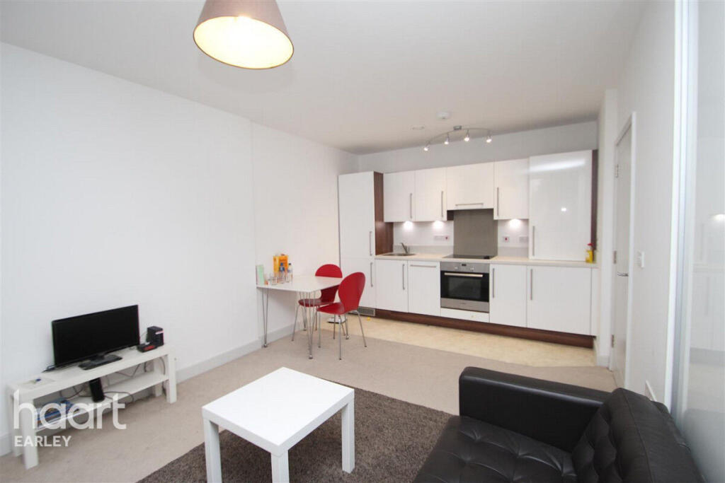 Main image of property: Kings Road, Reading