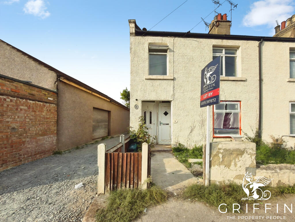 Main image of property: College Road, Grays, RM17