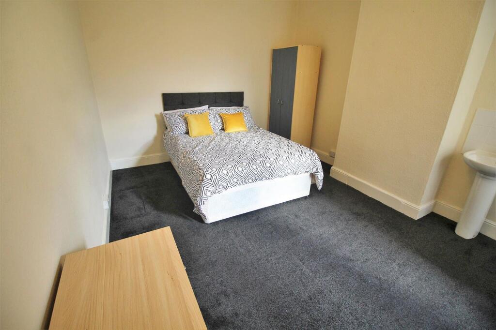 Main image of property: Allesley Old Road, Chapelfields, CV5
