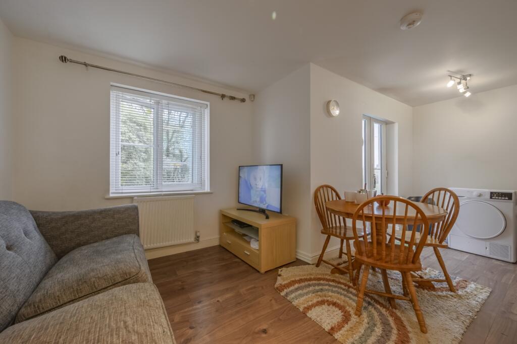 Main image of property: Flat 3 Franklin House, 3 Twickenham Close, SN3