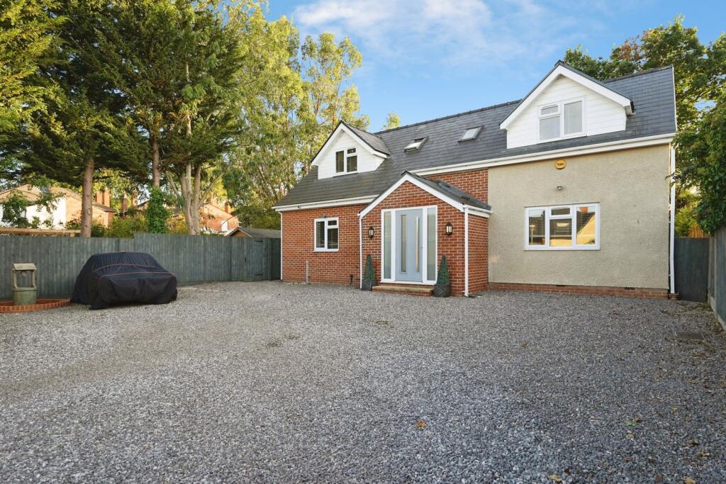 Main image of property: Gloucester Road, Cheltenham, Gloucestershire, GL51