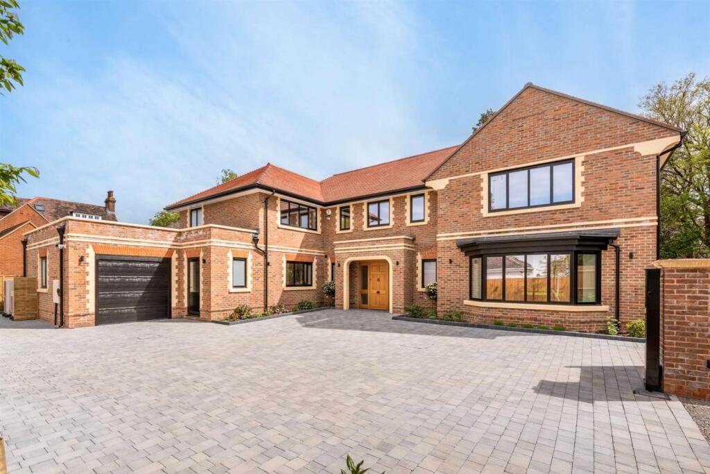 Main image of property: Cross Lanes, Guildford