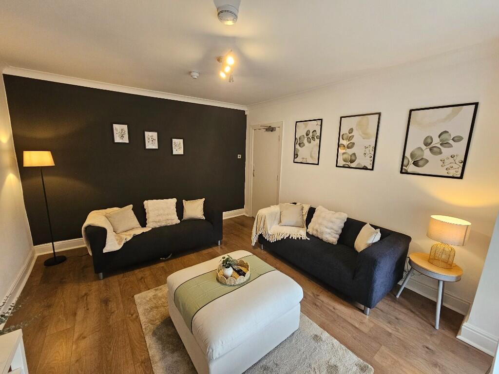 Main image of property: 15 Brentwood, Manchester M6 8QU