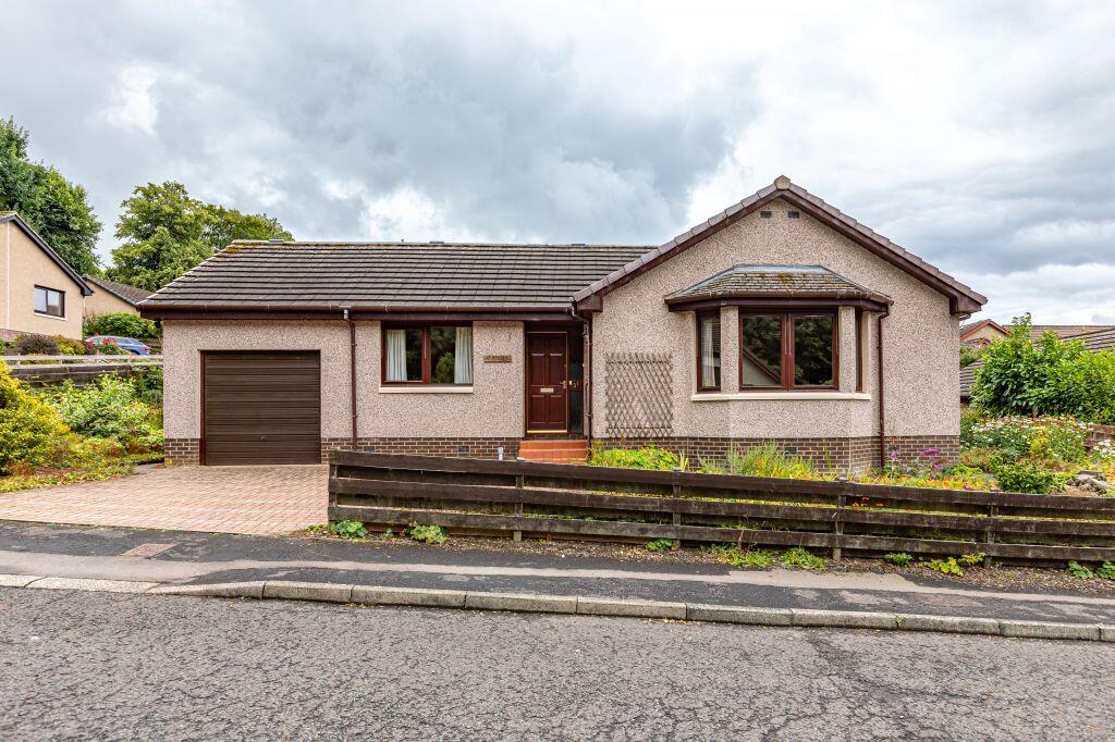 Main image of property: 21 Shawpark Crescent, Selkirk, TD7 4EX