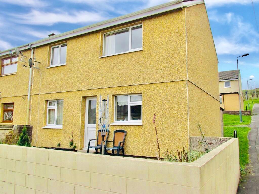 Main image of property: Brynglas