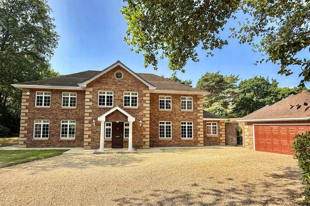 Main image of property: Warren Drive, Ringwood, BH24 2AS