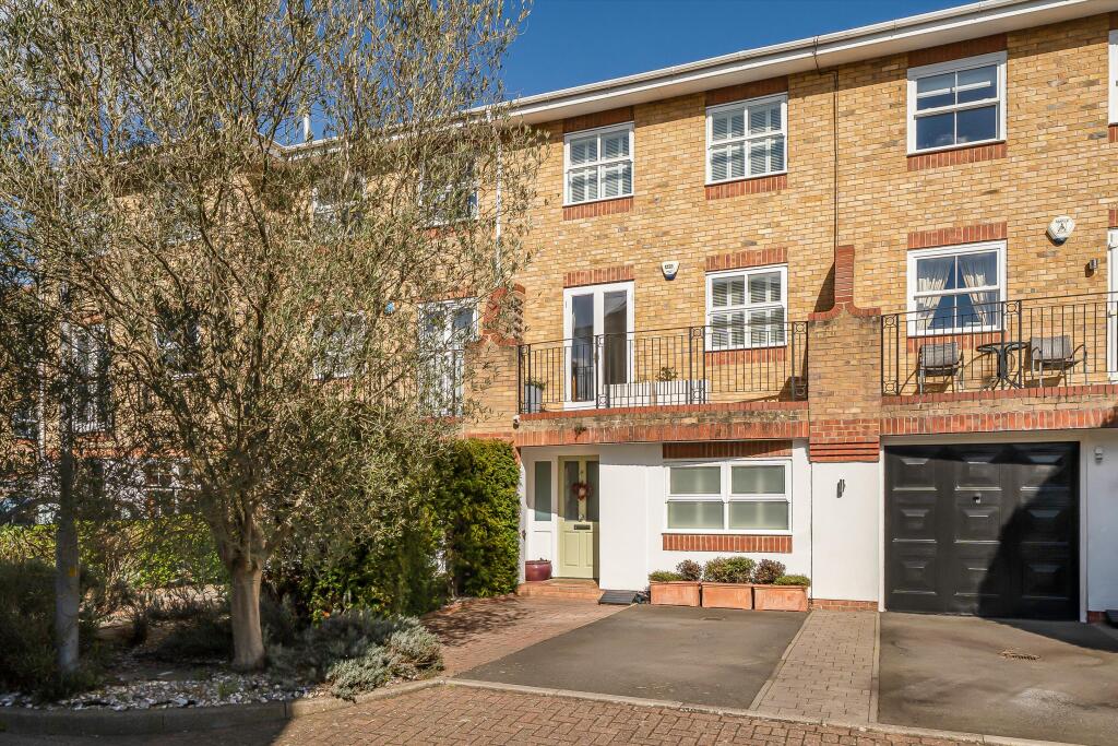 Main image of property: Northweald Lane, Kingston Upon Thames, Surrey KT2