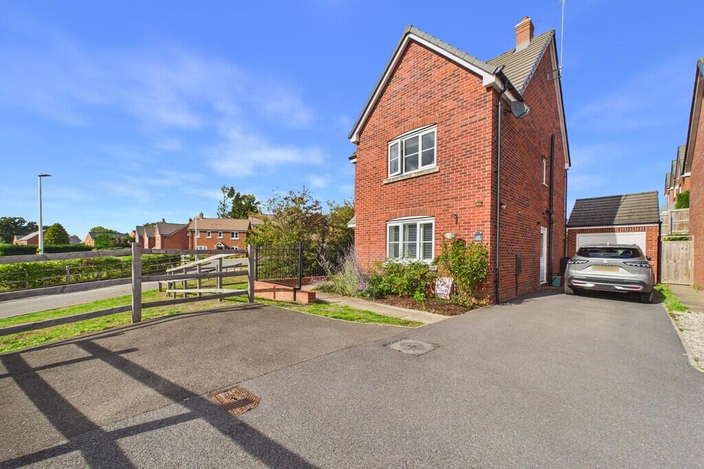 Main image of property: Boneham Road, Whitnash, Leamington Spa