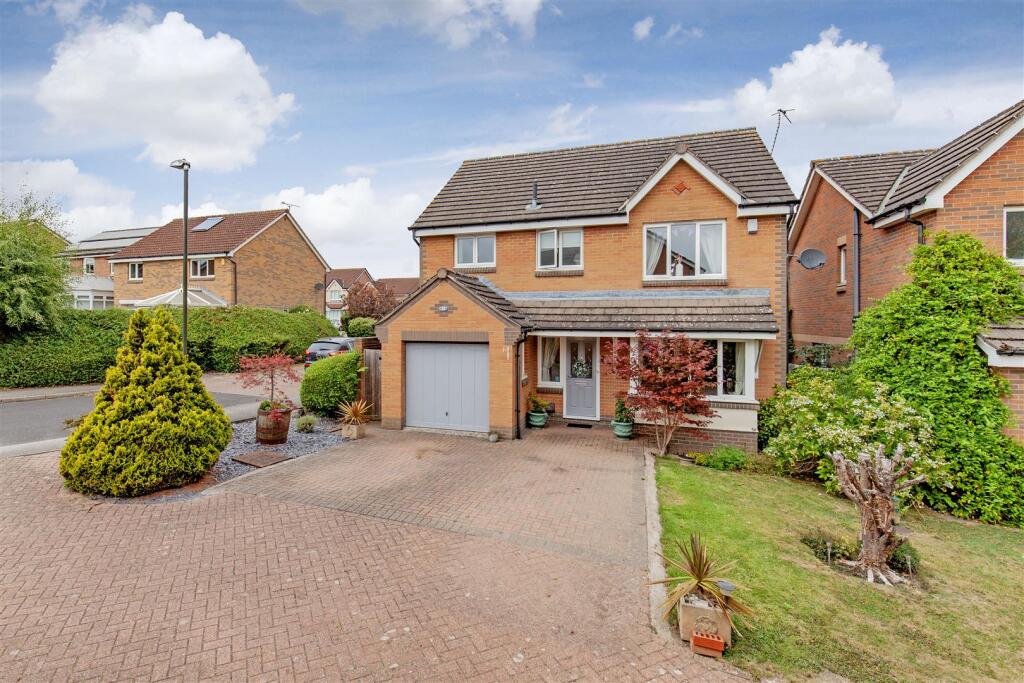 Main image of property: Whitecotes Park, Walton, Chesterfield