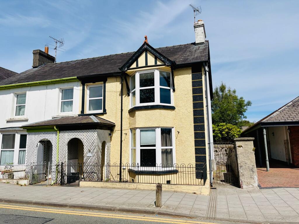 Main image of property: Bridge Street, Lampeter, SA48