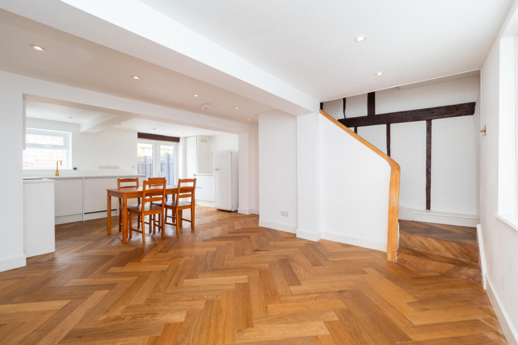 Main image of property: West Street Lane, Carshalton, Sutton, SM5